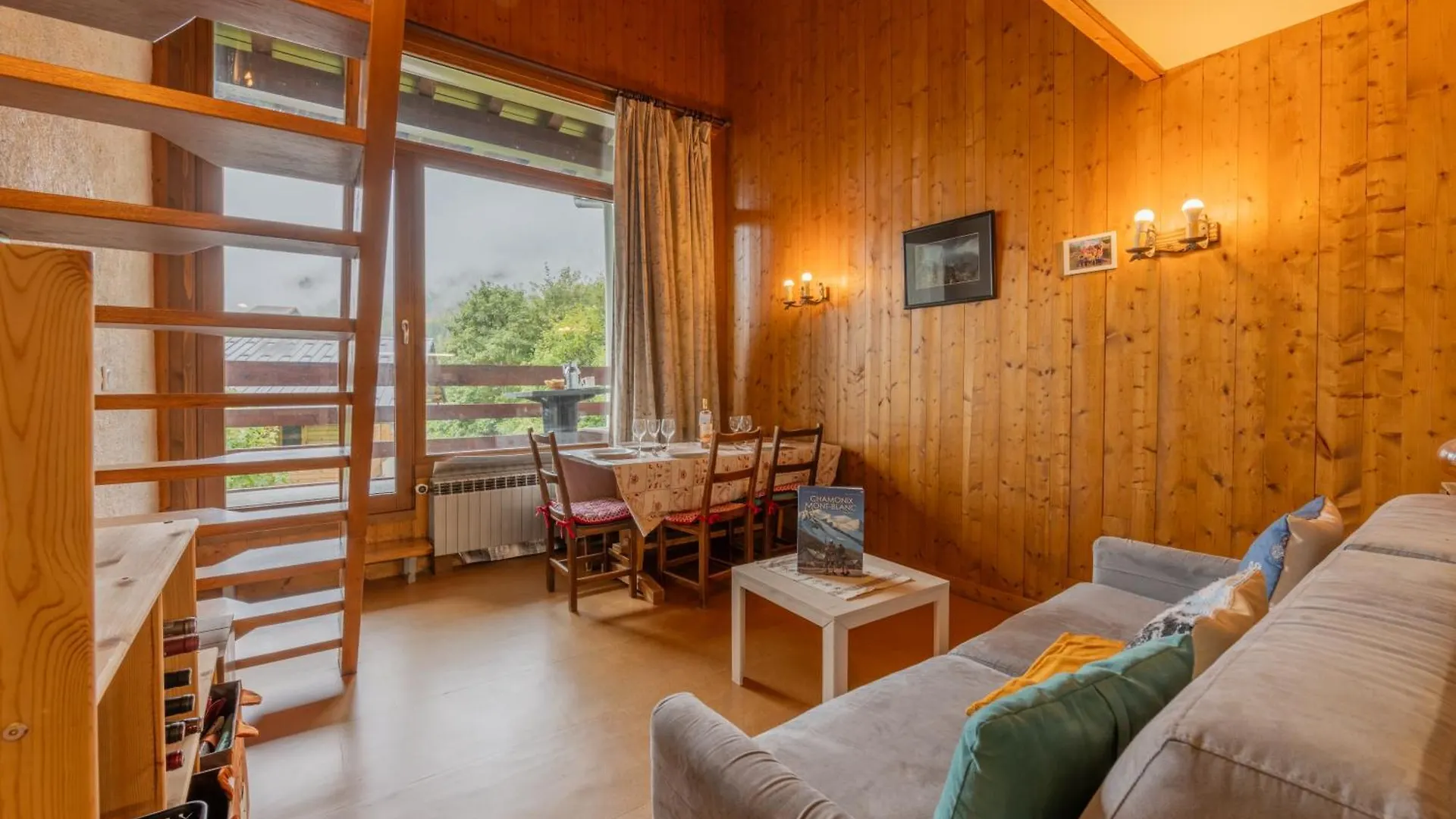 Rafforts E8 - Happy Rentals Chamonix
